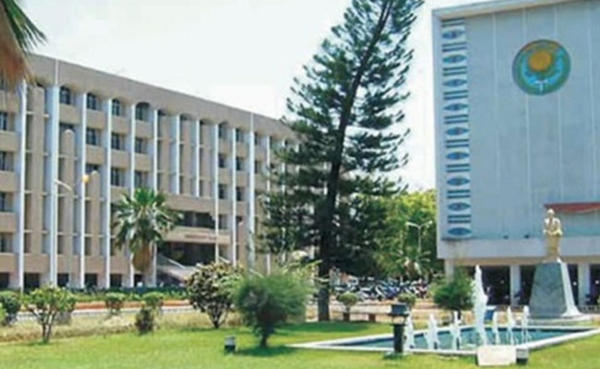 Jawaharlal Institute of Post graduate Medical Education and Research Logo